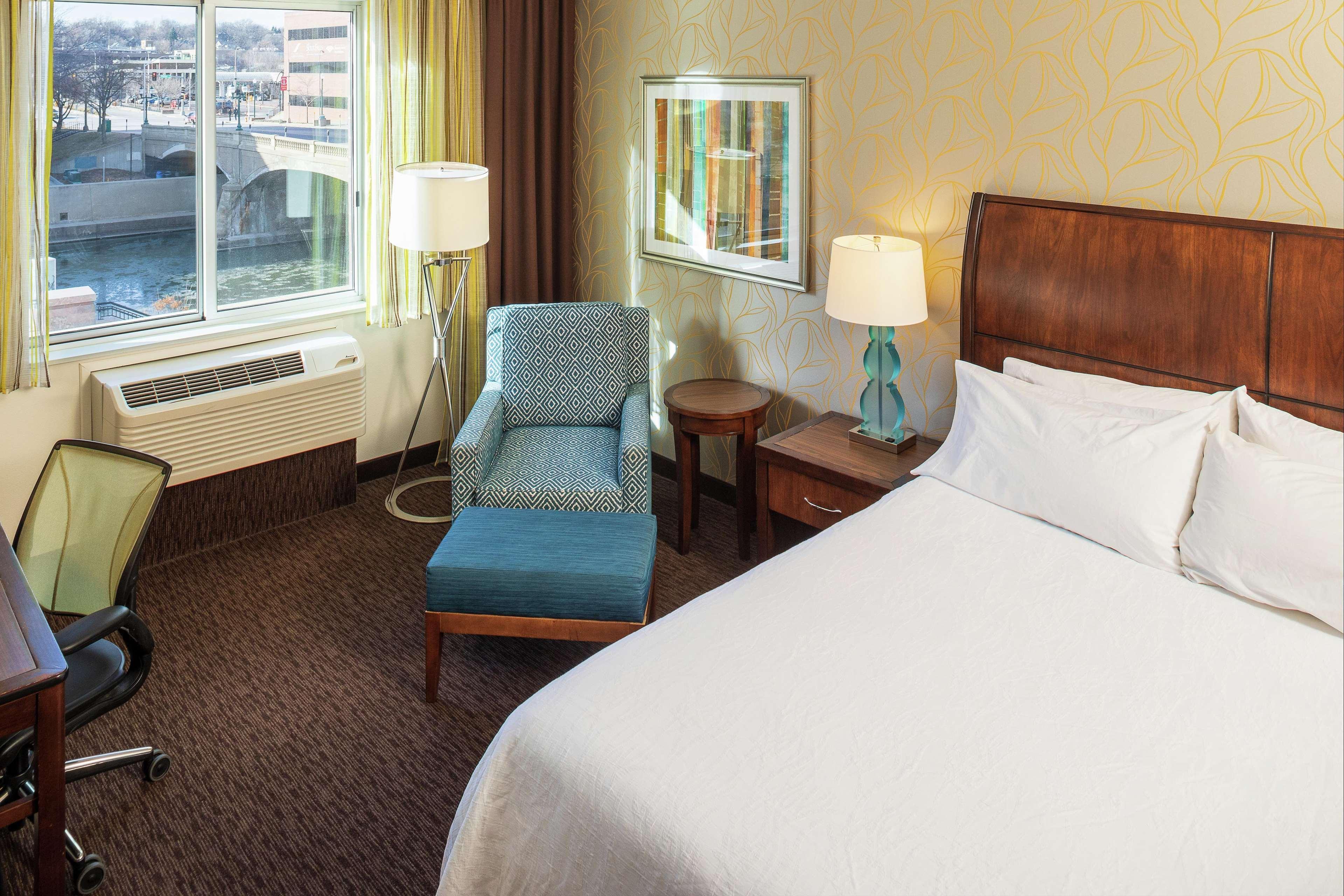 Hilton Garden Inn Sioux Falls Downtown Buitenkant foto